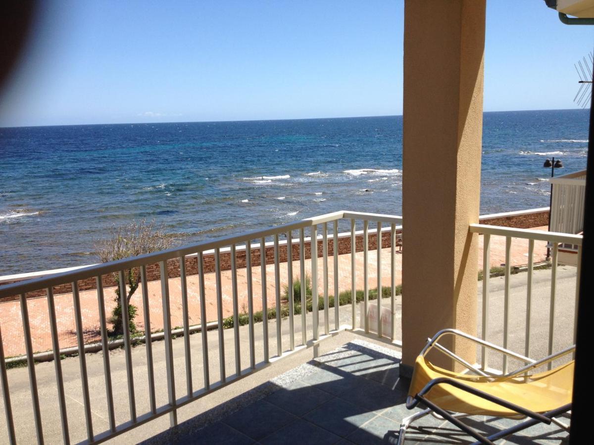 Villa casa con terrazza fronte mare Santa Lucia  Esterno foto