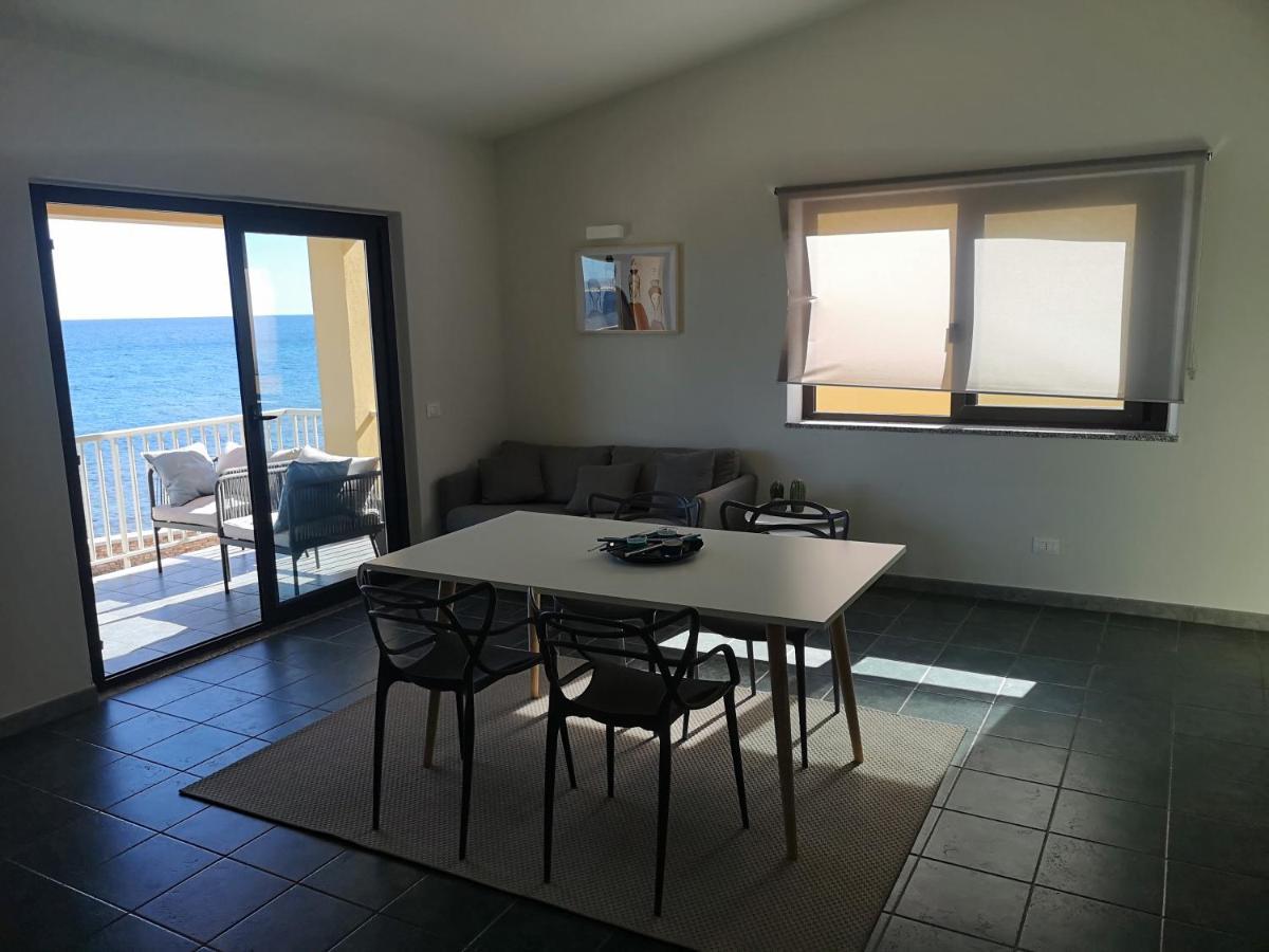 Villa casa con terrazza fronte mare Santa Lucia  Esterno foto